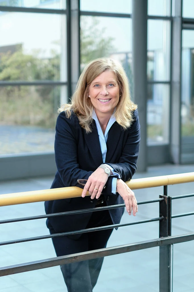 businessportrait-shooting-hamburg-tina_taege_business_fotografie