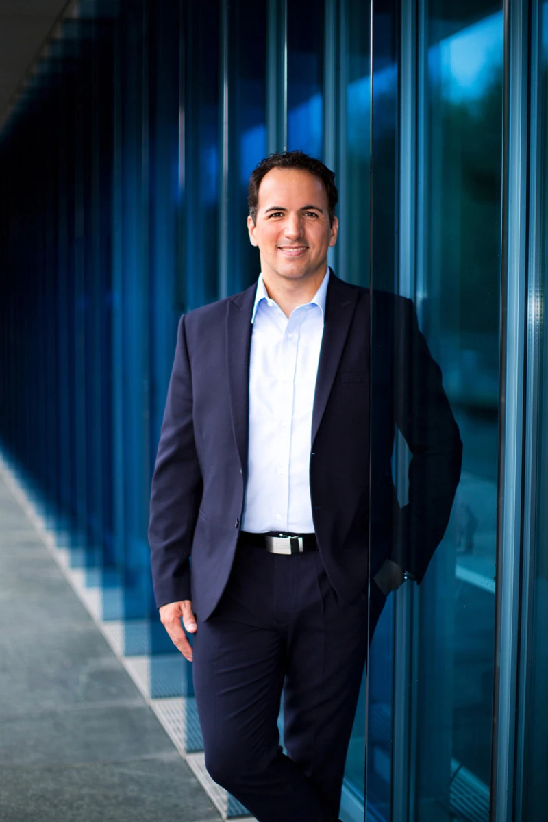 businessportrait-geschaeftsfuehrer-hamburg-tina_taege_business_fotografie